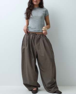 COLLUSION balloon leg trouser with tie waist in brown check