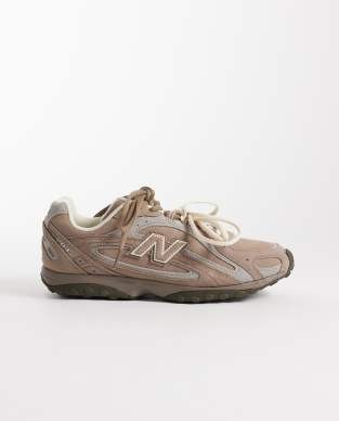 New Balance 204L sneakers in brown