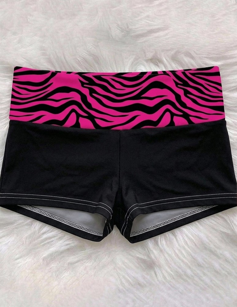 Attitoon 女款短褲,拼接腰部設計,桃紅色動物印花圖案,四季百搭,適合運動與街頭穿搭,時尚簡約酷帥機車風,Y2K現代派對造型,校園派對、夜店派對、社交派對、假期派對必備,女性派對穿搭